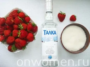 Полуничний лікер в домашніх умовах рецепт з фото крок за кроком (полуничний) Полуничний лікер в домашніх умовах рецепт з фото крок за кроком