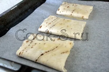 Конвертики з лаваша - покроковий рецепт з фото, закуски (лаваша сиром бринзою) Конвертики з лаваша - покроковий рецепт з фото, закуски