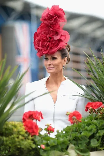 Королівські скачки royal ascot - історія і традиції (royal) Королівські скачки royal ascot - історія і традиції