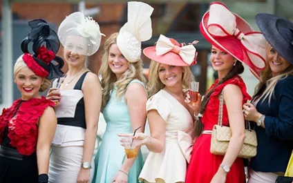 Королівські скачки royal ascot (члени королівської сім'ї) Королівські скачки royal ascot