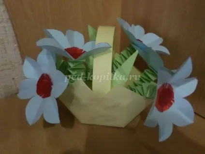 Кошик з квітами з кольорового паперу (паперу) Кошик з квітами з кольорового паперу