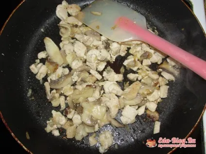Кулеб'яка з куркою і грибами рецепт покроковий з фото (грибами) Кулеб'яка з куркою і грибами рецепт покроковий з фото