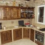 Кухні під старовину 50 фото дизайн-проектів інтер'єру, дерев'яні кухні в інтер'єрі (дерев'яні) Кухні під старовину 50 фото дизайн-проектів інтер'єру, дерев'яні кухні в інтер'єрі