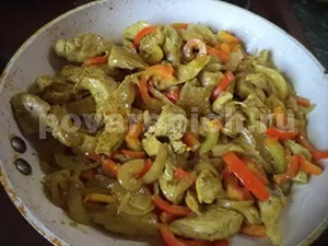 Курка в винному соусі, рецепт приготування курки в винному соусі