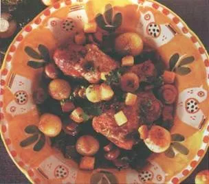 Курка в винному соусі - рецепти з фото крок за кроком, як приготувати курку в винному соусі (винному) Курка в винному соусі - рецепти з фото крок за кроком, як приготувати курку в винному соусі