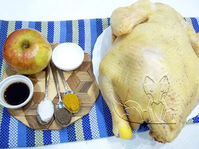 Курка з яблуками в духовці - хрустка золота скоринка (Тіммі) Курка з яблуками в духовці - хрустка золота скоринка