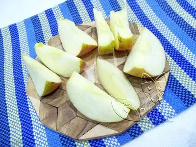 Курка з яблуками в духовці - хрустка золота скоринка (система соціальних спільнот) Курка з яблуками в духовці - хрустка золота скоринка