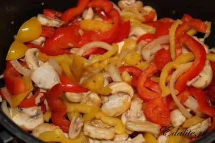 Курка по-мисливські - 108 ккал, рецепт з фото, смачно, корисно, легко