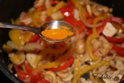 Курка по-мисливські - 108 ккал, рецепт з фото, смачно, корисно, легко