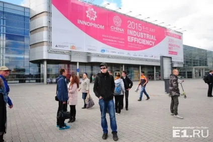 Ластівка - або автобус-шатл тестуємо безкоштовний транспорт до іннопрома (транспорт) Ластівка - або автобус-шатл тестуємо безкоштовний транспорт до іннопрома