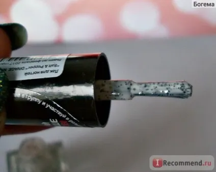 Лак для нігтів divage salt - pepper урізноманітнює ваш манікюр і викличе інтерес у навколишніх! (Divage) Лак для нігтів divage salt - pepper урізноманітнює ваш манікюр і викличе інтерес у навколишніх!