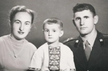 Леонід Ярмольник - біографія, фото, особисте життя, сім'я, дружина актора (театр) Леонід Ярмольник - біографія, фото, особисте життя, сім'я, дружина актора