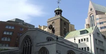 Лондонський Сіті, світовий туризм (Церква Святої Марії) Лондонський Сіті, світовий туризм