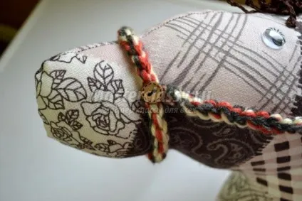 Конячка на ціпку своїми руками (конячка на палиці своїми руками) Конячка на ціпку своїми руками