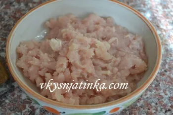 Макарони фаршировані грибами і куркою - рецепт з фото