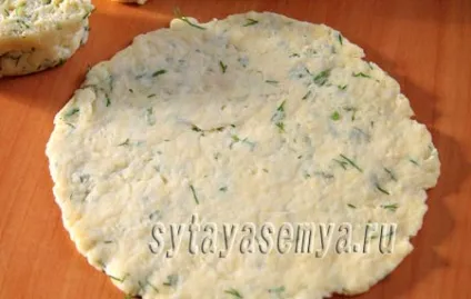 Сирні коржики на сковороді покроковий рецепт з фото (рецепт сирних коржиків) Сирні коржики на сковороді покроковий рецепт з фото