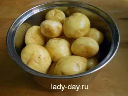 Скільки варити молоду картоплю, прості рецепти з фото (молода картопля) Скільки варити молоду картоплю, прості рецепти з фото