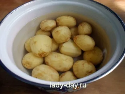 Скільки варити молоду картоплю, прості рецепти з фото (молода картопля) Скільки варити молоду картоплю, прості рецепти з фото