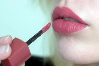 Матова губна помада bourjois rouge edition і velvet, рідка і стійка, палітра і відгуки (rouge) Матова губна помада bourjois rouge edition і velvet, рідка і стійка, палітра і відгуки
