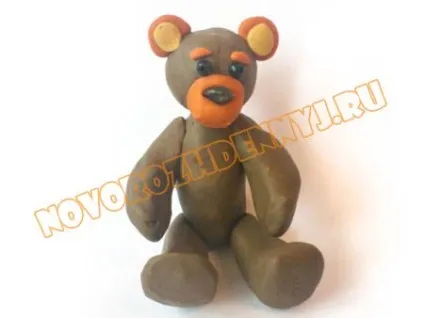 Мишка (ведмідь) з пластиліну