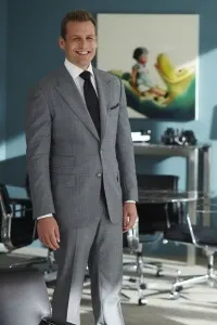 Мода з серіалу suits - стиль Харві Спектера і майка роса (suits) Мода з серіалу suits - стиль Харві Спектера і майка росса