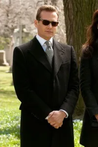 Мода з серіалу suits - стиль Харві Спектера і майка роса (серіалу) Мода з серіалу suits - стиль Харві Спектера і майка росса