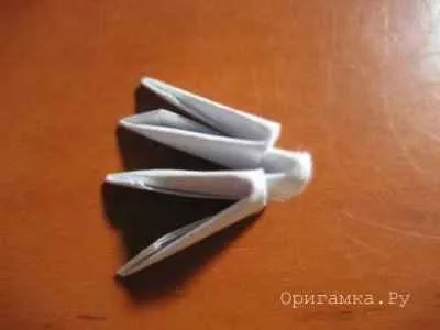 Модульне орігамі лілія майстер клас 1 (модульне орігамі квітка лілія) Модульне орігамі лілія майстер клас 1