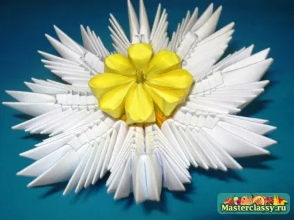 Модульне орігамі лілія