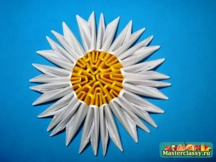 Модульне орігамі лілія