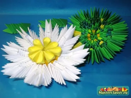 Модульне орігамі лілія