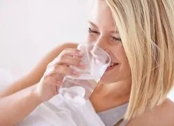 Чи можна пити воду натще (воду) Чи можна пити воду натще