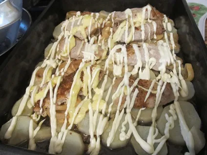 М'ясо по-французьки з картоплею в духовці (духовка) М'ясо по-французьки з картоплею в духовці