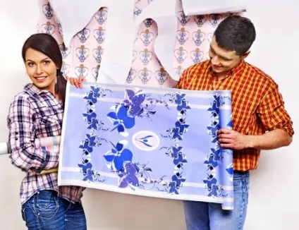 Наклеюємо шпалери з фотодруком, нерухомість і будівництво (корисні поради) Наклеюємо шпалери з фотодруком, нерухомість і будівництво