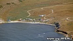 Ні проїхати, ні пройти кримське узбережжя не для - дикого - туриста (украіінци) Ні проїхати, ні пройти кримське узбережжя не для - дикого - туриста
