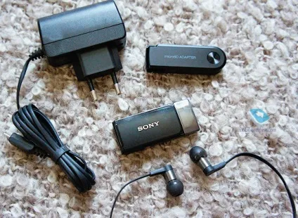 Огляд bluetooth-гарнітури sony smart wireless headset