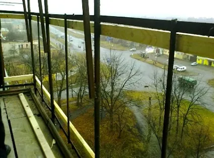 Обшивка балкона профнастилом своїми руками монтаж (профнастилом зовні своїми руками обшивка балкона профнастилом) Обшивка балкона профнастилом своїми руками монтаж