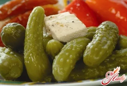 Огірки мариновані хрусткі рецепти (огірки мариновані хрусткі) Огірки мариновані хрусткі рецепти