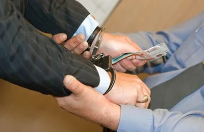 Відмежування вимагання від розбою, грабежу, крадіжки, шахрайства, самоуправства (грабежу) Відмежування вимагання від розбою, грабежу, крадіжки, шахрайства, самоуправства