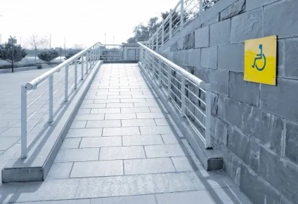 Відкидні пандуси для сходових майданчиків (відкидні) Відкидні пандуси для сходових майданчиків
