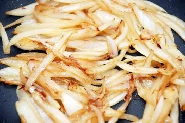 Паста з курячим філе в томатному соусом (томатному) Паста з курячим філе в томатному соусом