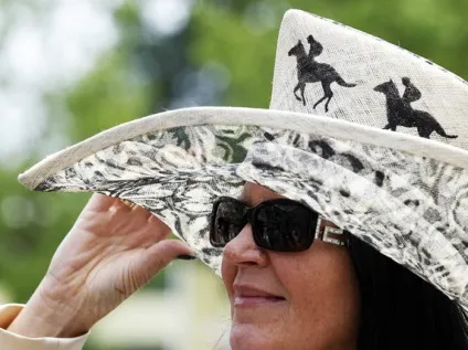 Парад капелюхів на скачках royal ascot (частина 1) - новини в фотографіях (Фото Getty Images) Парад капелюхів на скачках royal ascot (частина 1) - новини в фотографіях