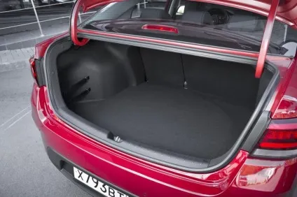 Перший тест-драйв нового kia rio більше, ніж «бюджетник» - автомобілі (автозаводи) Перший тест-драйв нового kia rio більше, ніж «бюджетник» - автомобілі