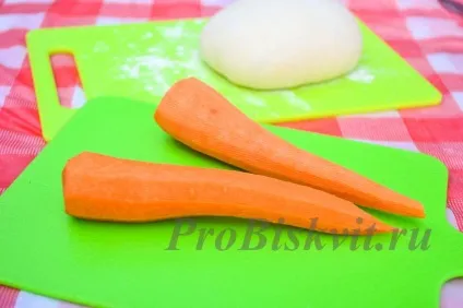 Пиріжки з морквою в духовці рецепт з покроковими фото (пиріжки) Пиріжки з морквою в духовці рецепт з покроковими фото