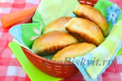 Пиріжки з морквою в духовці рецепт з покроковими фото (рецепт) Пиріжки з морквою в духовці рецепт з покроковими фото