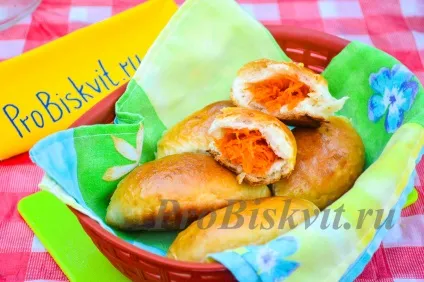 Пиріжки з морквою в духовці рецепт з покроковими фото (дріжджові пиріжки) Пиріжки з морквою в духовці рецепт з покроковими фото