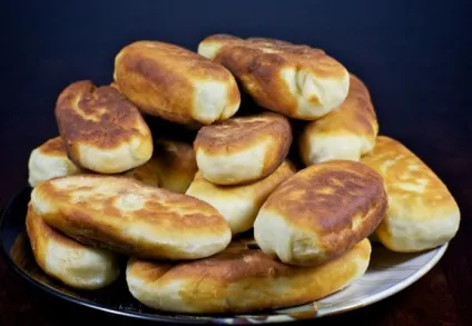 Пиріжки швидкі на сковороді і в духовці рецепти - бабусина дача