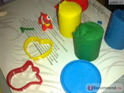 Пластилін hasbro play-doh - «це саме той самий пластилін, який потрібен малюкам - не липне до