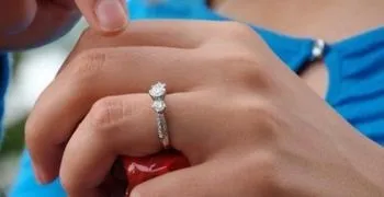Чому чорніє срібло на тілі людини шиї і руках - легка справа (чому) Чому чорніє срібло на тілі людини шиї і руках - легка справа