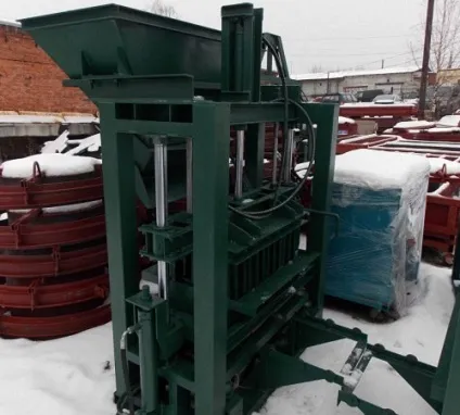 Підбираємо вибропресс для використання на ділянці, будівельний портал