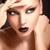 Подіумний макіяж - фото і відео-уроки, як робити сценічний макіяж (фото) Подіумний макіяж - фото і відео-уроки, як робити сценічний макіяж
